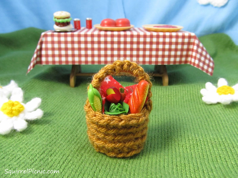 Crochet Picnic Basket
