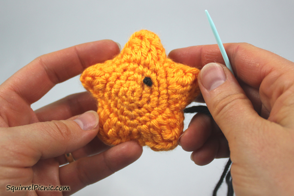 Amigurumi Smiley Faces How To by Squirrel Picnic