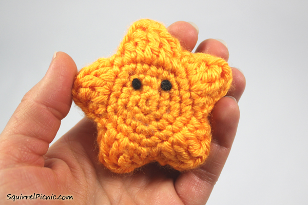 Amigurumi Smiley Faces How To by Squirrel Picnic