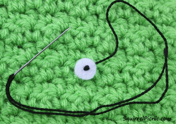 Step 10 Simple Amigurumi Eyes Felt and French Knot