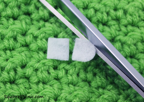 Step 2 Simple Amigurumi Eyes Felt and French Knot