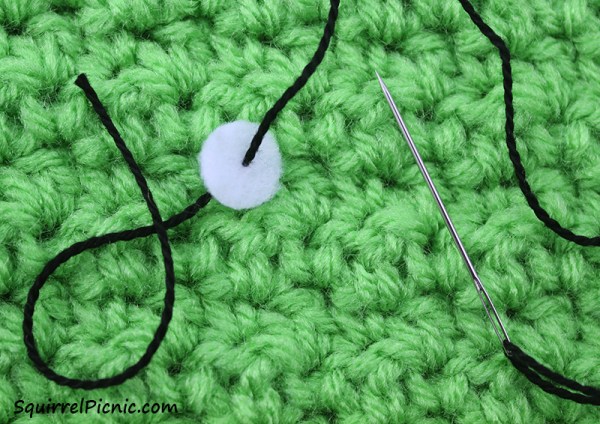 Step 4 Simple Amigurumi Eyes Felt and French Knot