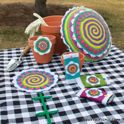 Tall n Fast Flower Crochet Patterns from The Big Acorn Race by Jennifer Olivarez_Squirrel Picnic